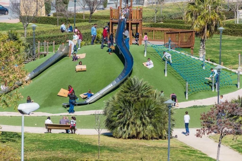 Vacaciones En Malaga Playa Misericordia, Cerca Aeropuerto Екстериор снимка